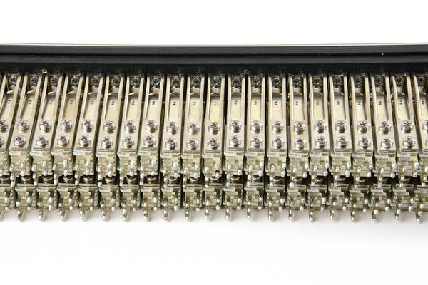 Patchbay - Audio TT (Bantam) Non-Programmable 961 Series Solder Style Patchbay, 2x48, 1RU, Pre-Tinned Jack Tails, 5-Lug